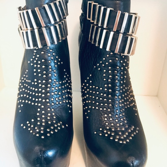 Platform wedges with stud detailing - Picture 5 of 5